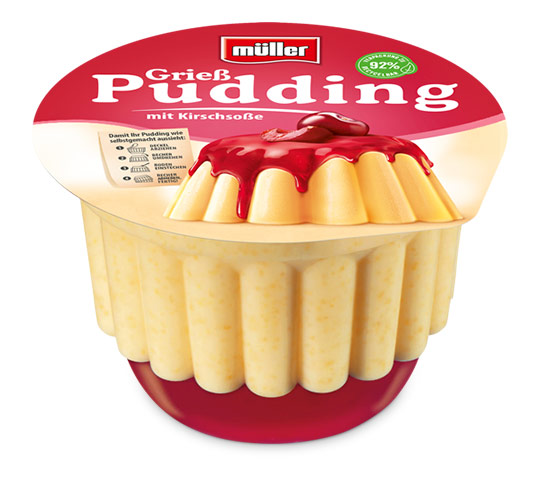 Pudding Grießpudding mit Kirschsoße